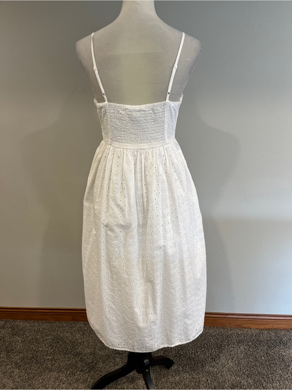 A new day White Eyelet Spaghetti-Strap Midi Dress size small - Picture 5 of 11